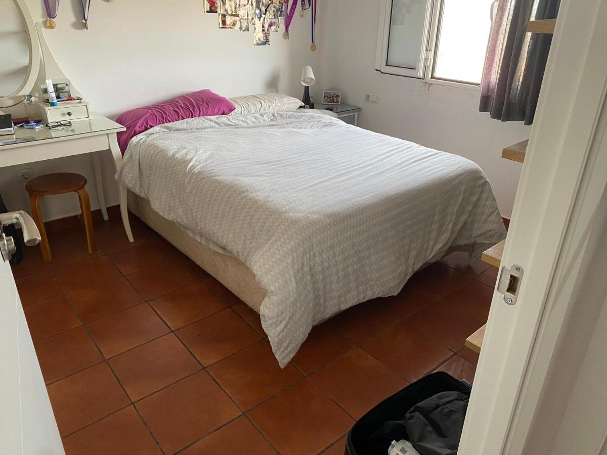 Habitacion Luminosa En Piso Compartido Майрена дел Алхарафе Екстериор снимка