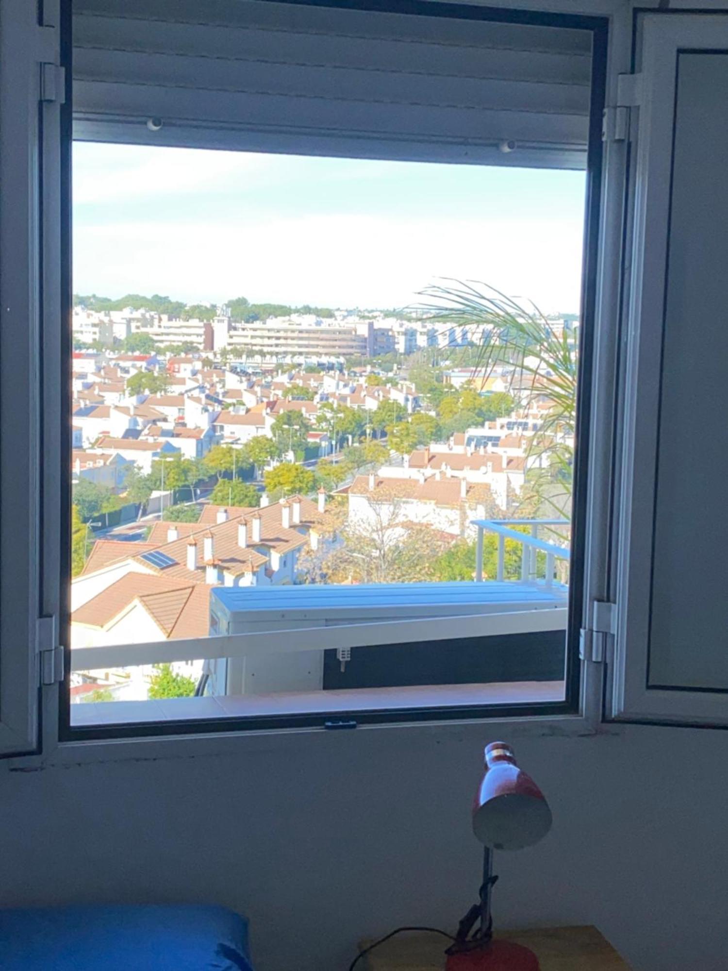 Habitacion Luminosa En Piso Compartido Майрена дел Алхарафе Екстериор снимка
